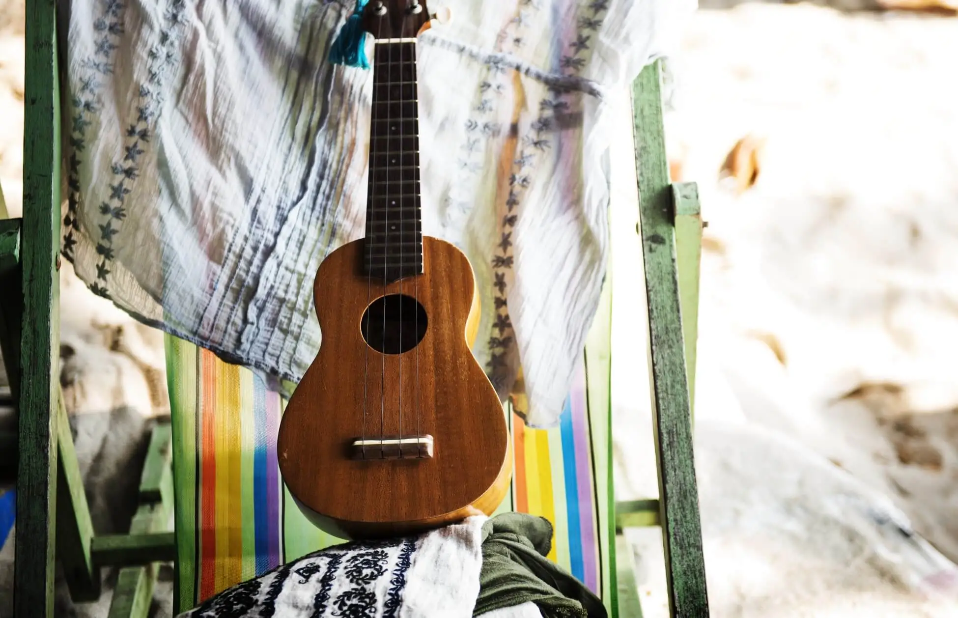 ukulele-deck-chair-beach-vacation